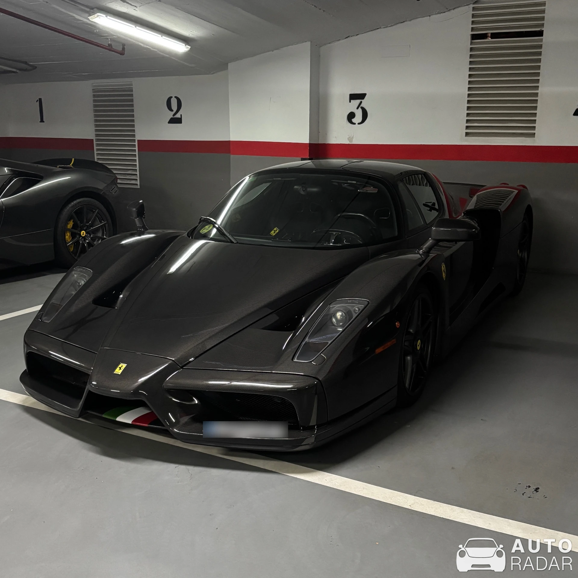 Ferrari Enzo spotted in Madrid, España