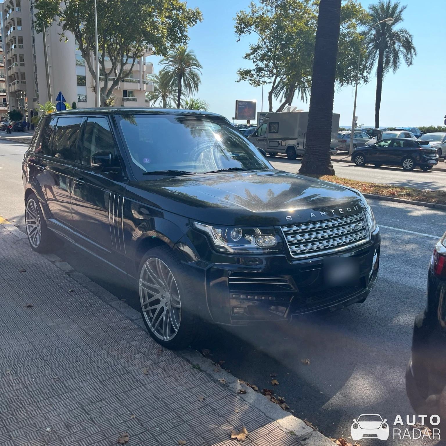 Land Rover STARTECH Range Rover Sport SVR spotted in Menton, Francia