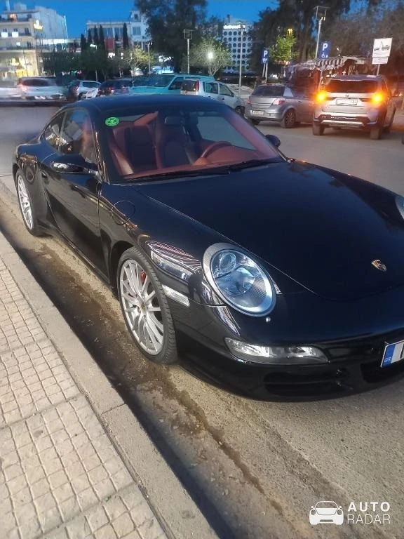 Porsche 997 Carrera 4S spotted in Glifada, Greece