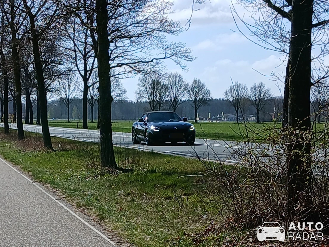 BMW Z4 M40i Roadster spotted in Zelhem