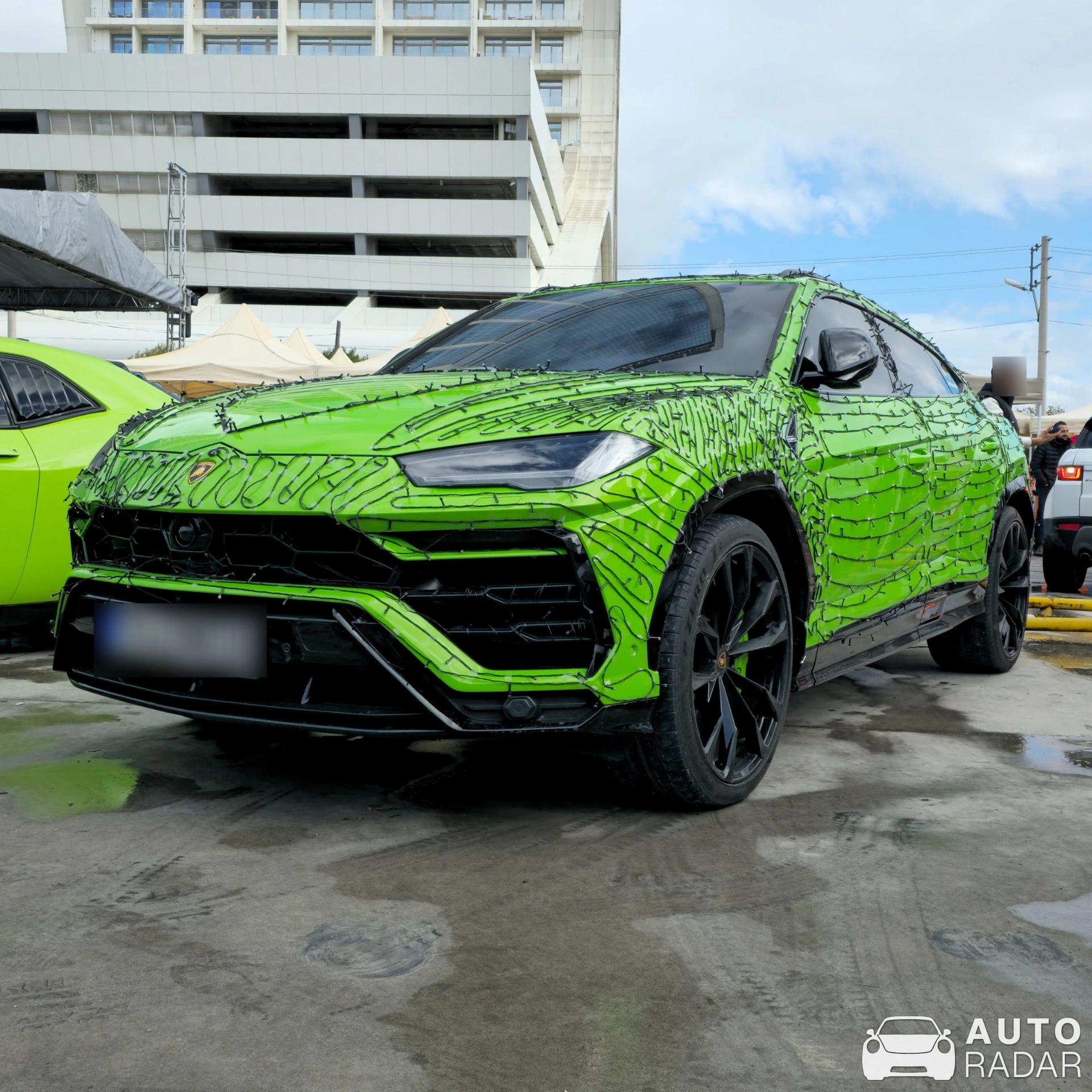 Lamborghini Urus spotted in Bayraklı, Türkiye
