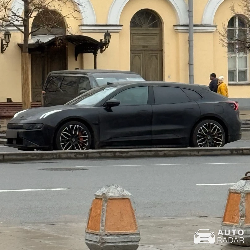 Zeekr 001 spotted in Moscow