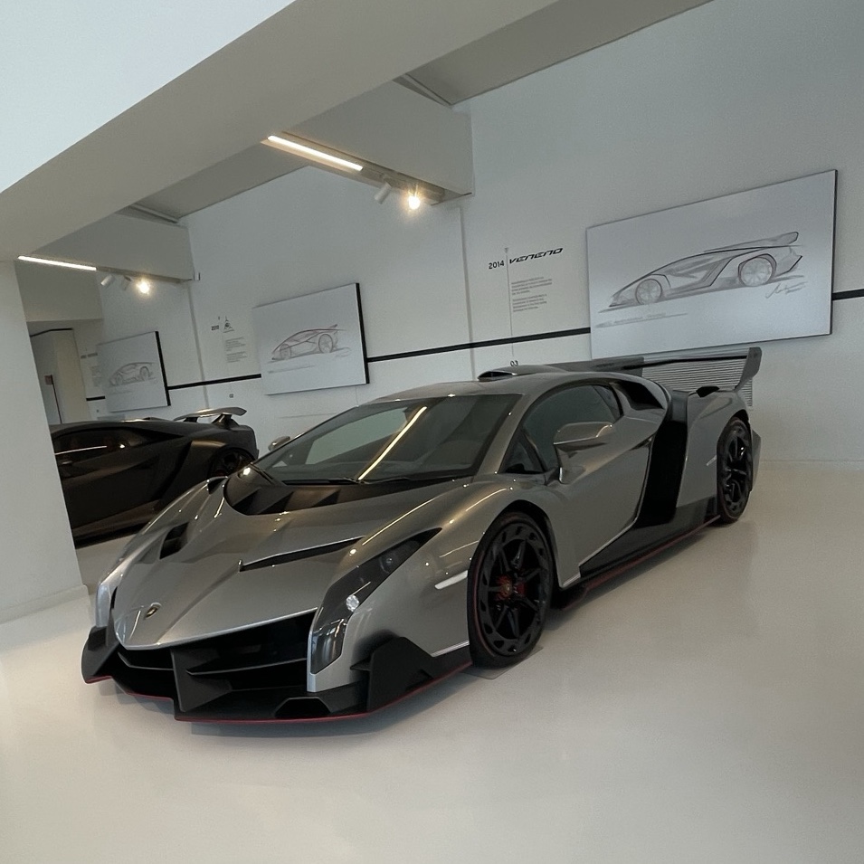 Lamborghini Veneno LP750-4