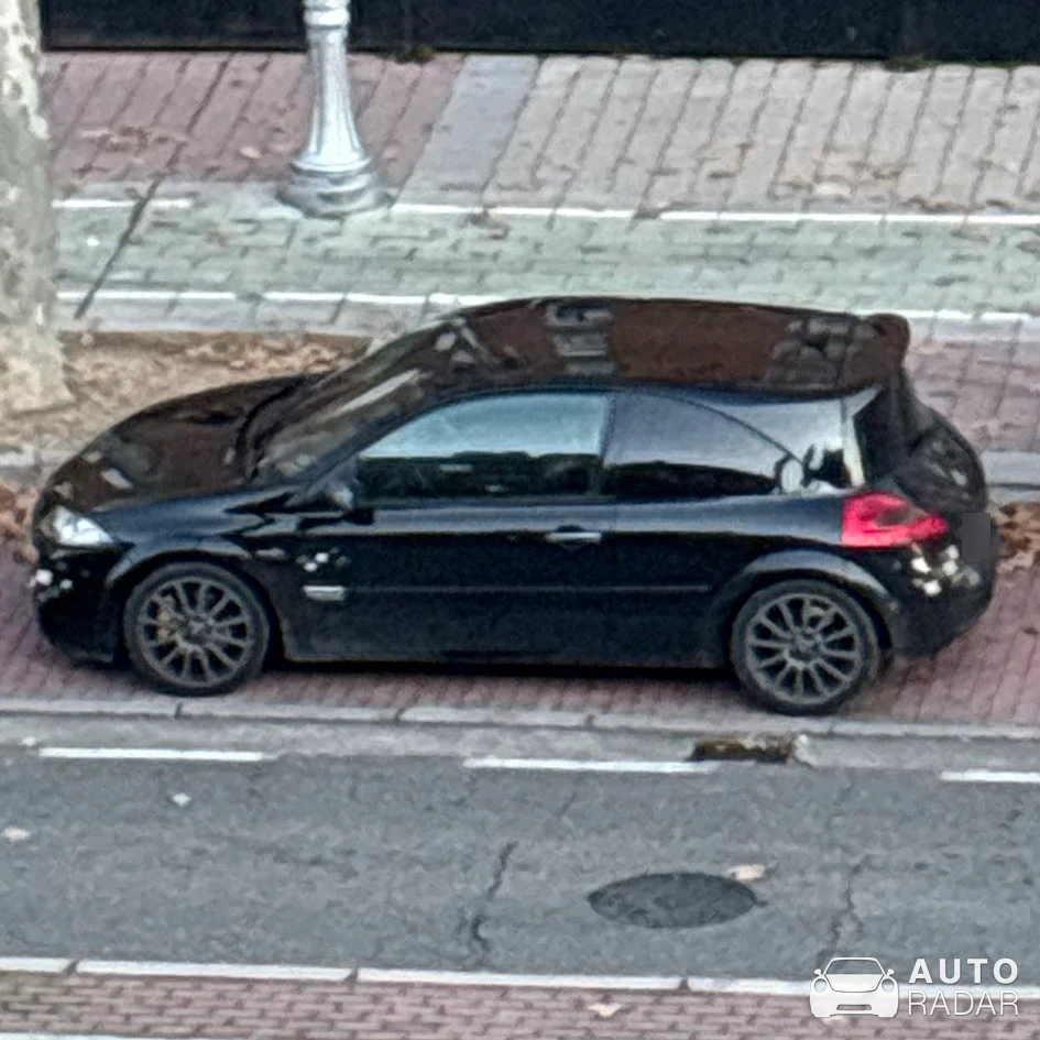 Renault Megane RS F1 Team R26 spotted in Valladolid