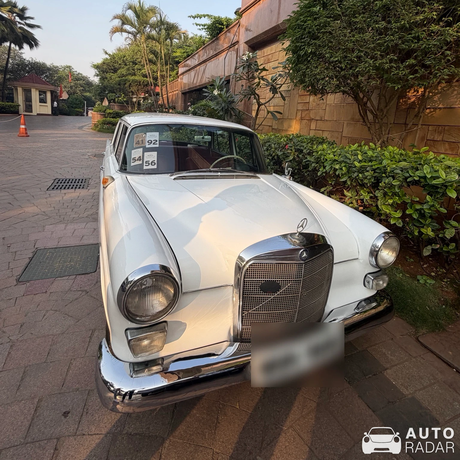 Mercedes-Benz 190D W121 spotted in Mumbai