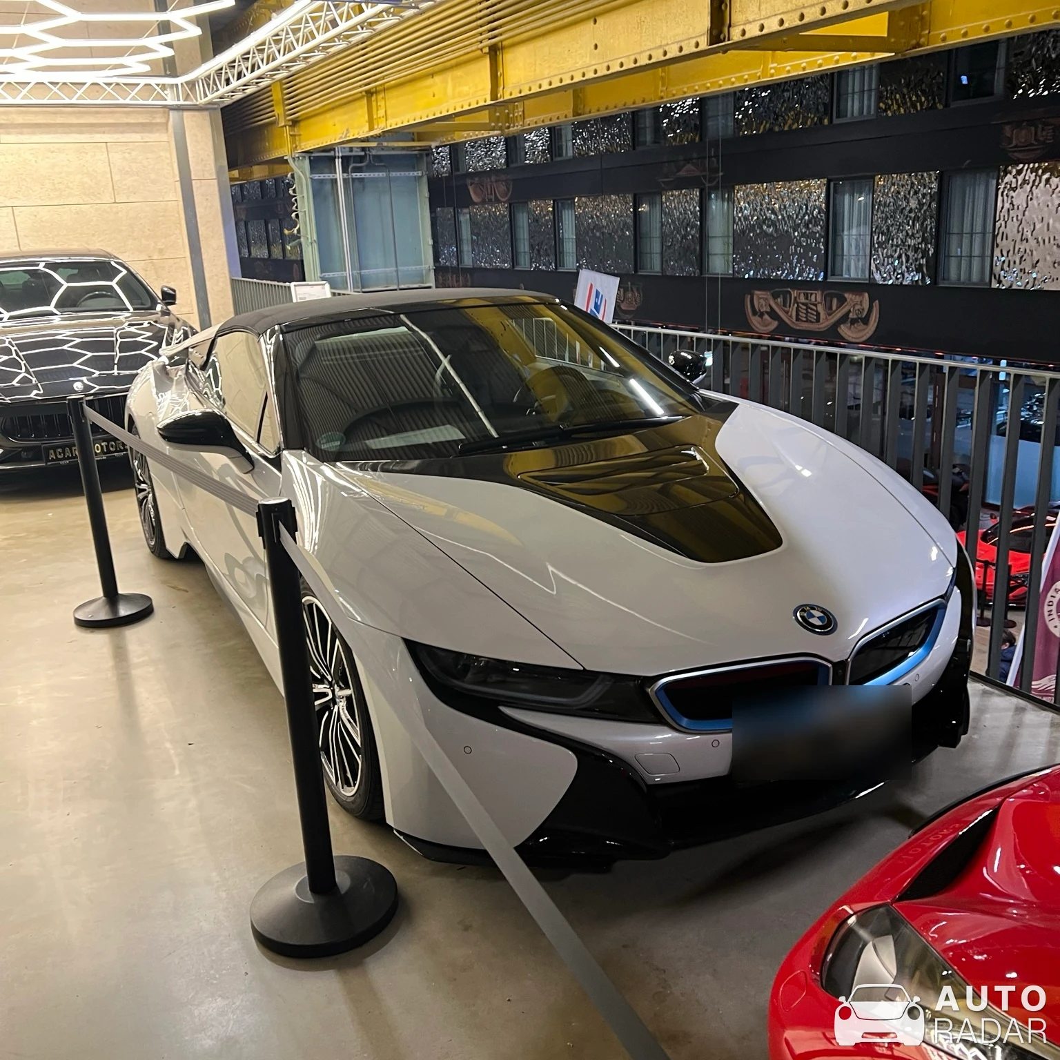 BMW i8 Roadster spotted in München, Deutschland