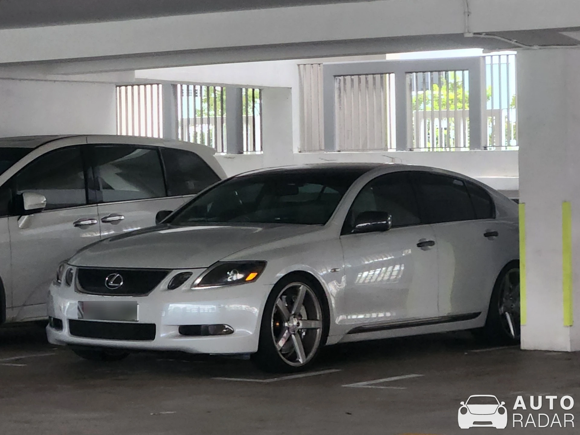 Lexus GS 300 spotted in Singapore