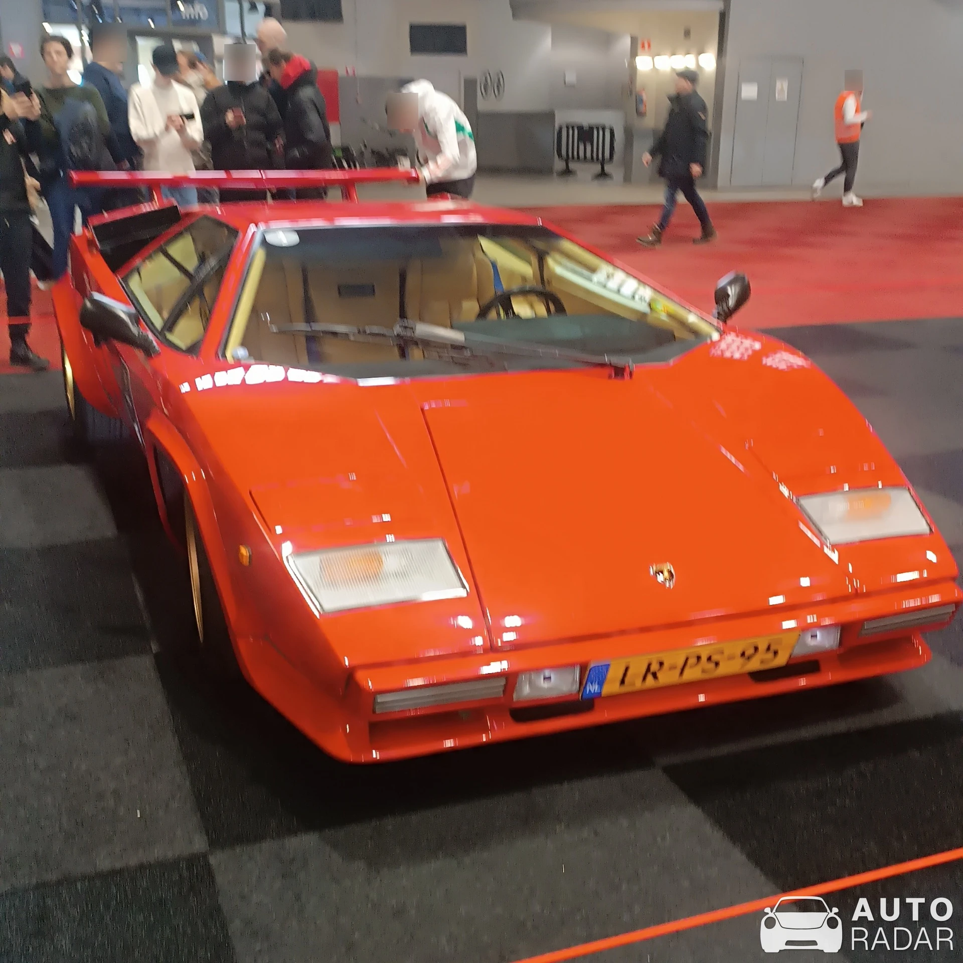 Lamborghini Countach LPI 800-4 spotted in Bruxelles, Belgia