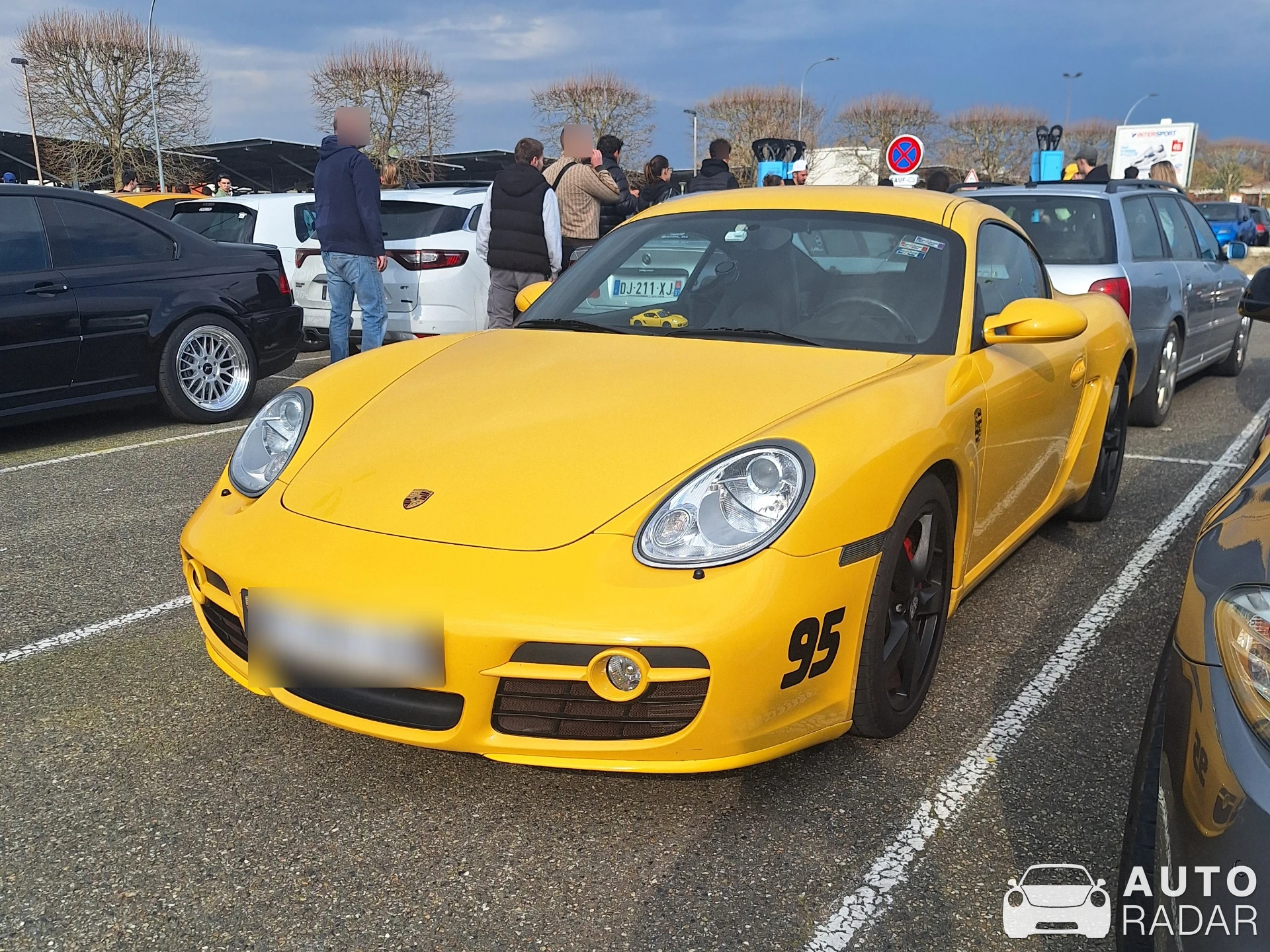 Porsche 987 Cayman S spotted in Montauban