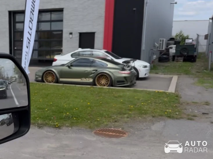 Porsche 996 GT3 RSR spotted in Laval