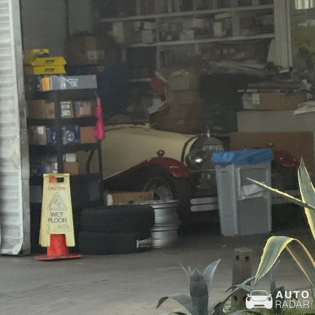 Bugatti Type 55 Roadster spotted in Los Angeles