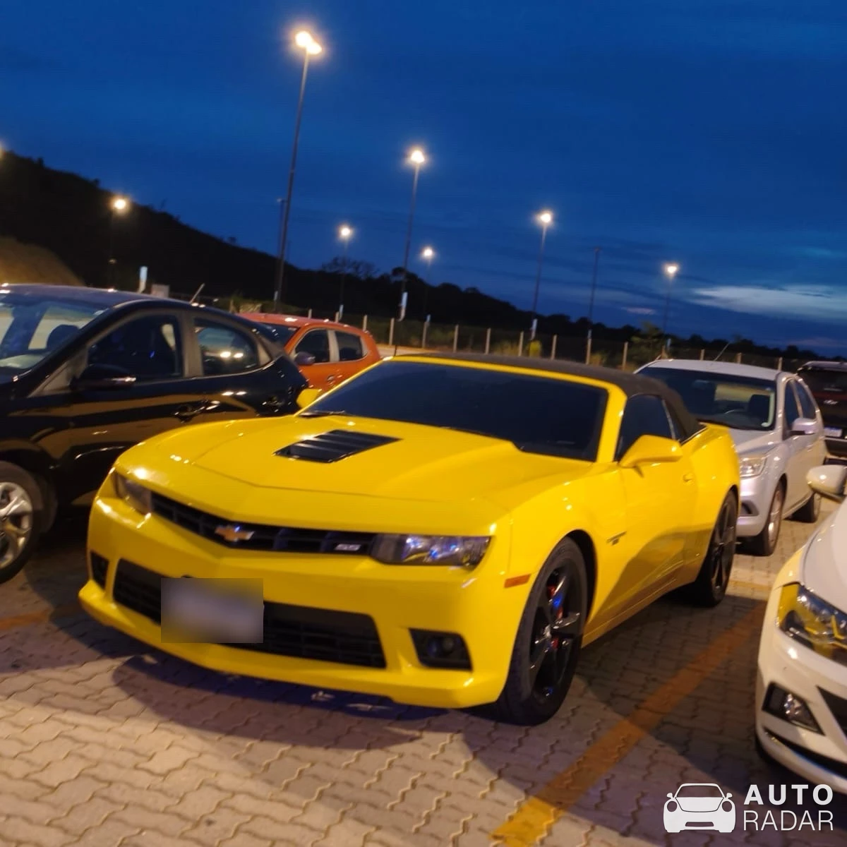 Chevrolet Camaro SS Convertible spotted in Vinhedo, Brasil