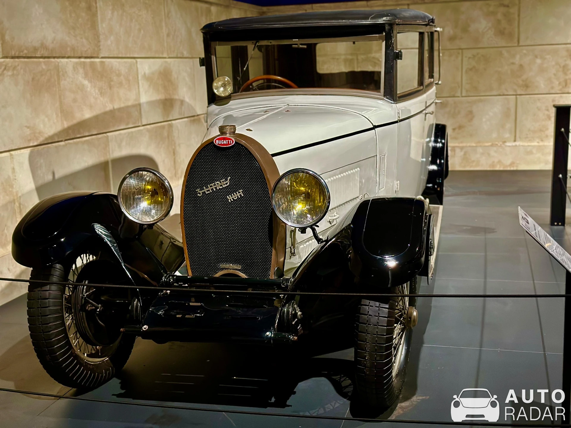 Bugatti Type 44 Drophead Coupé spotted in Den Haag
