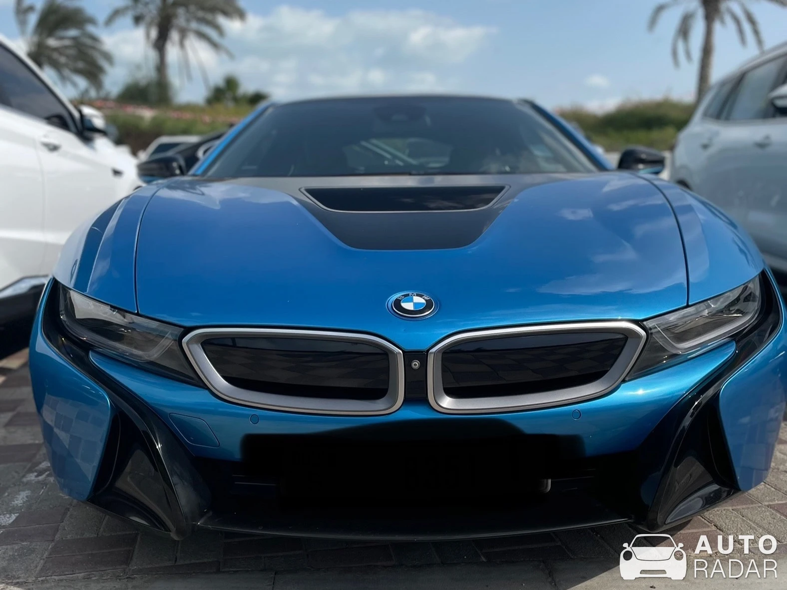 BMW i8 Roadster spotted in Abu Dhabi, United Arab Emirates