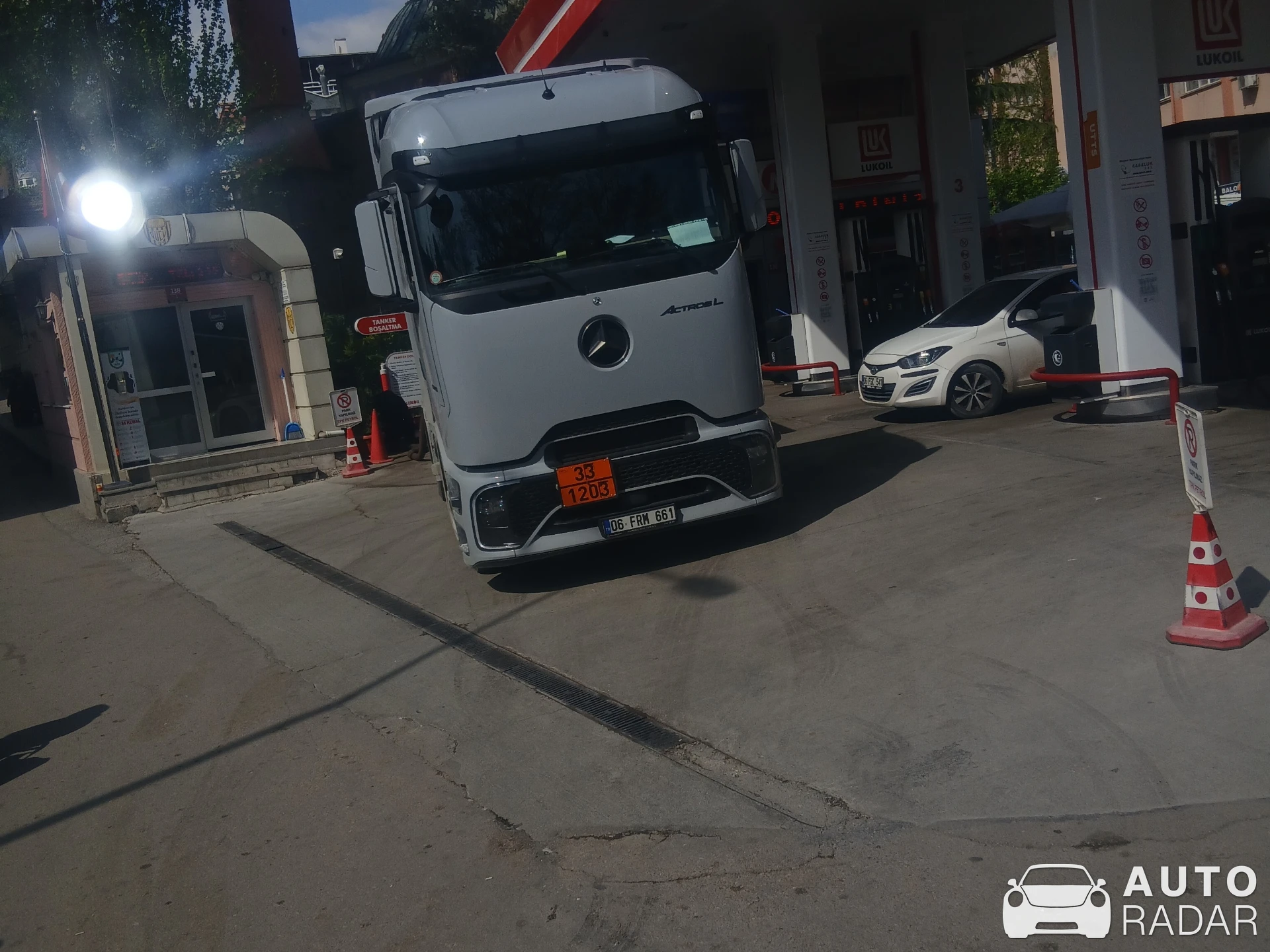 Mercedes-Benz Actros spotted in Yenimahalle