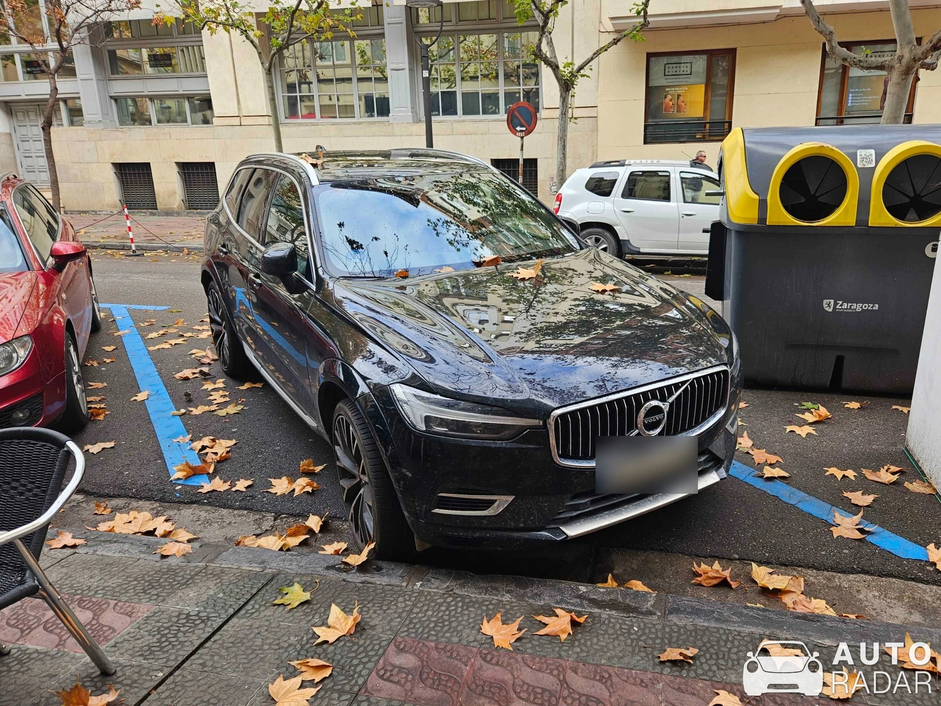 Volvo XC90 R-Design spotted in Zaragoza