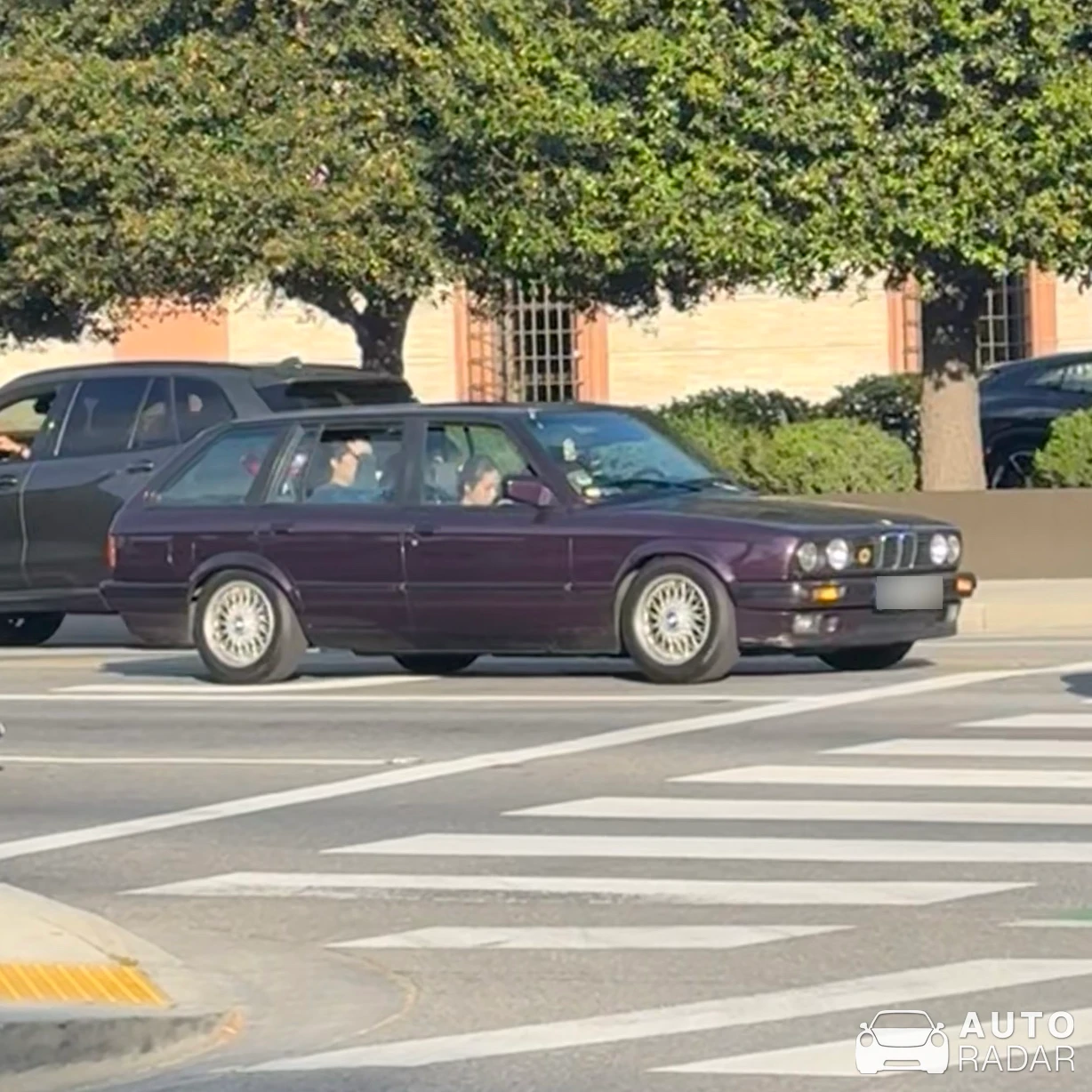 BMW 3 series E30 Touring spotted in Beverly Hills