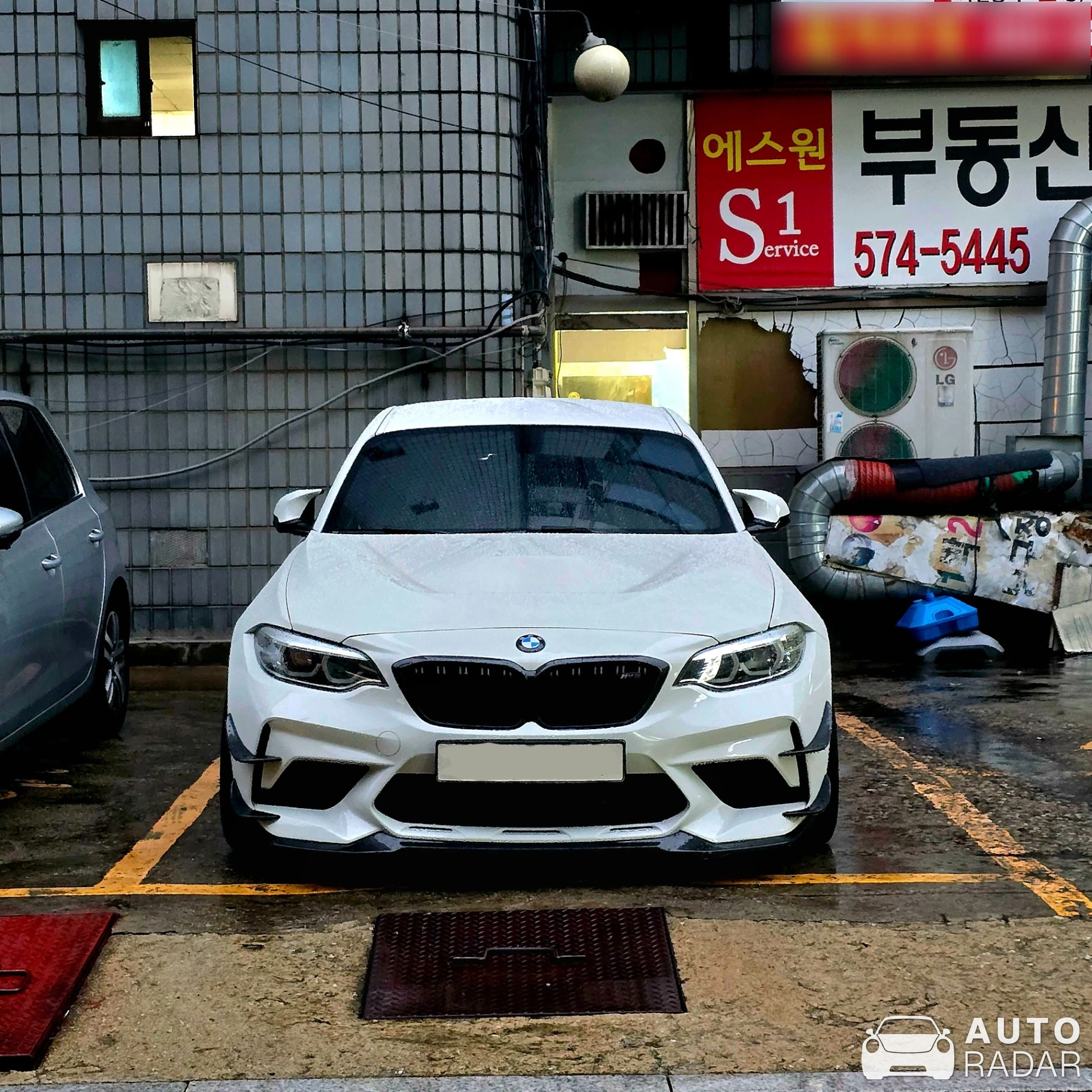 BMW M2 F87 Coupé spotted in Gangnam District, South Korea