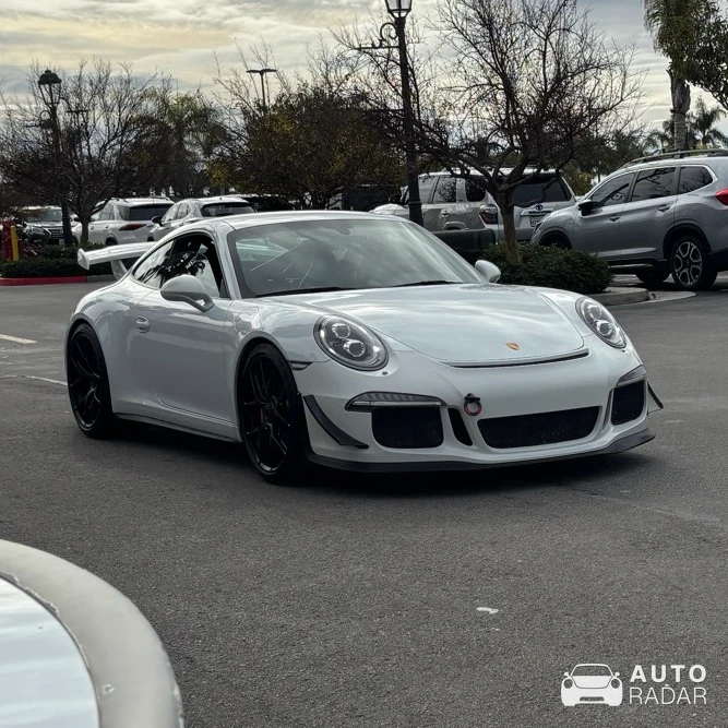 Porsche 991 GT3 MkI spotted in San Clemente, United States