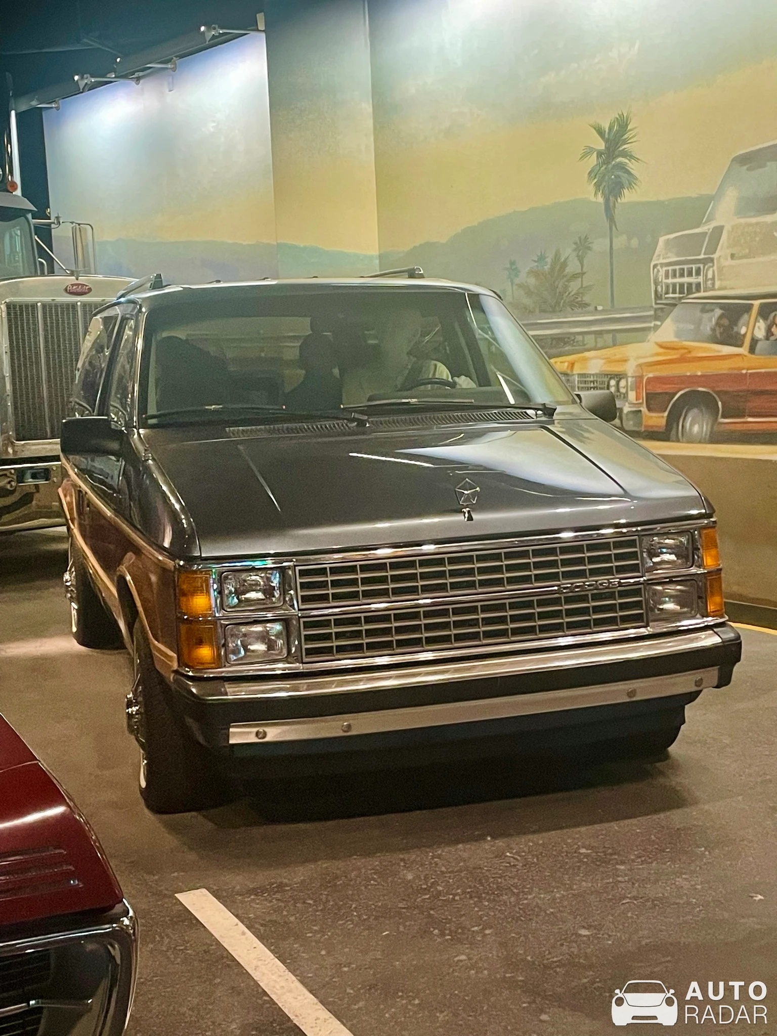 Dodge Caravan spotted in Washington