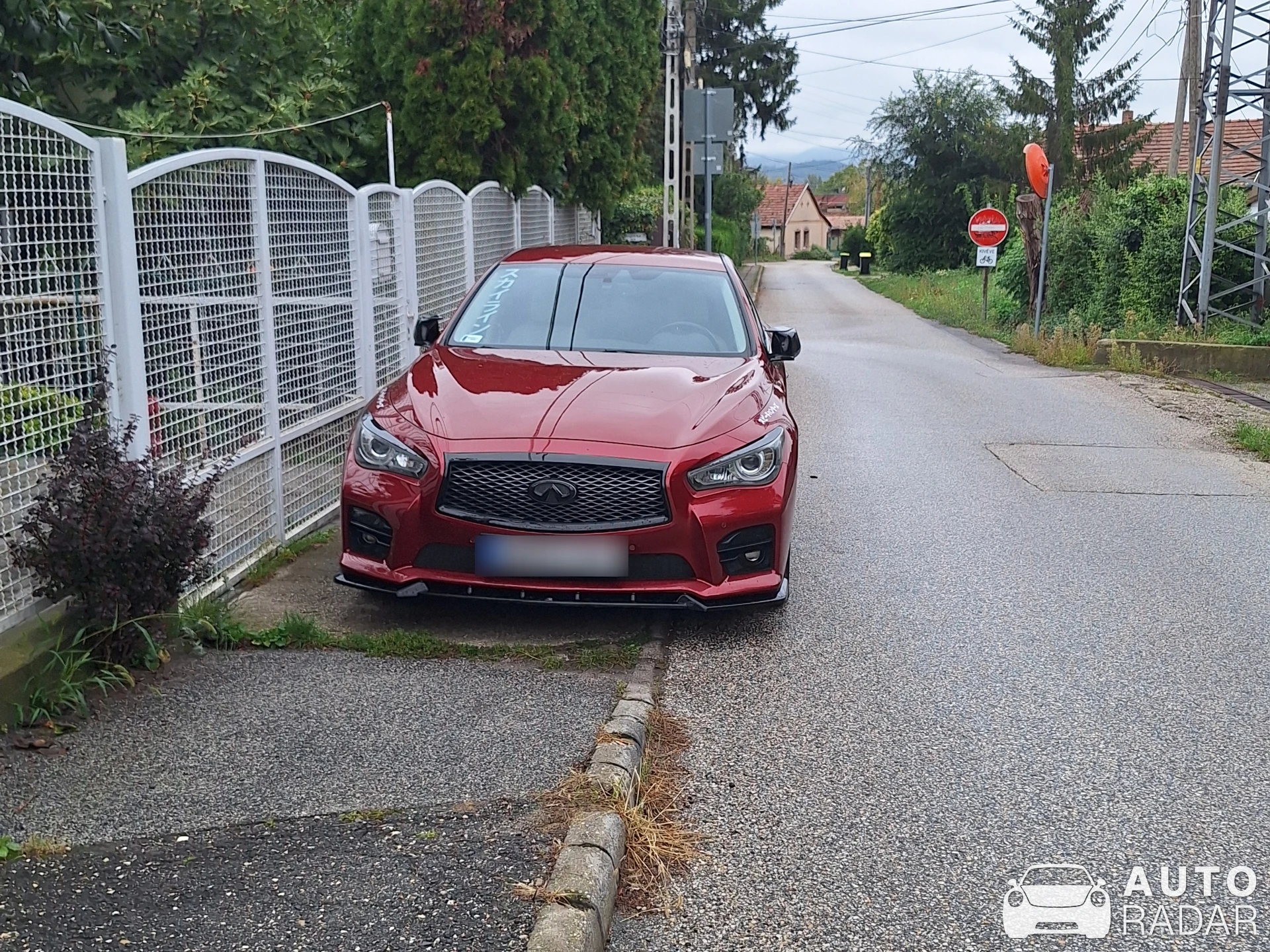 Infiniti Q50 Redsport spotted in Pomáz