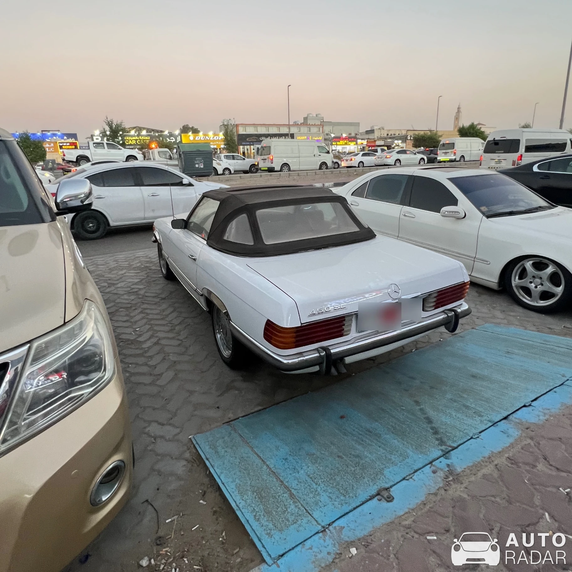 Mercedes-Benz 450SL spotted in Abu Dhabi, United Arab Emirates