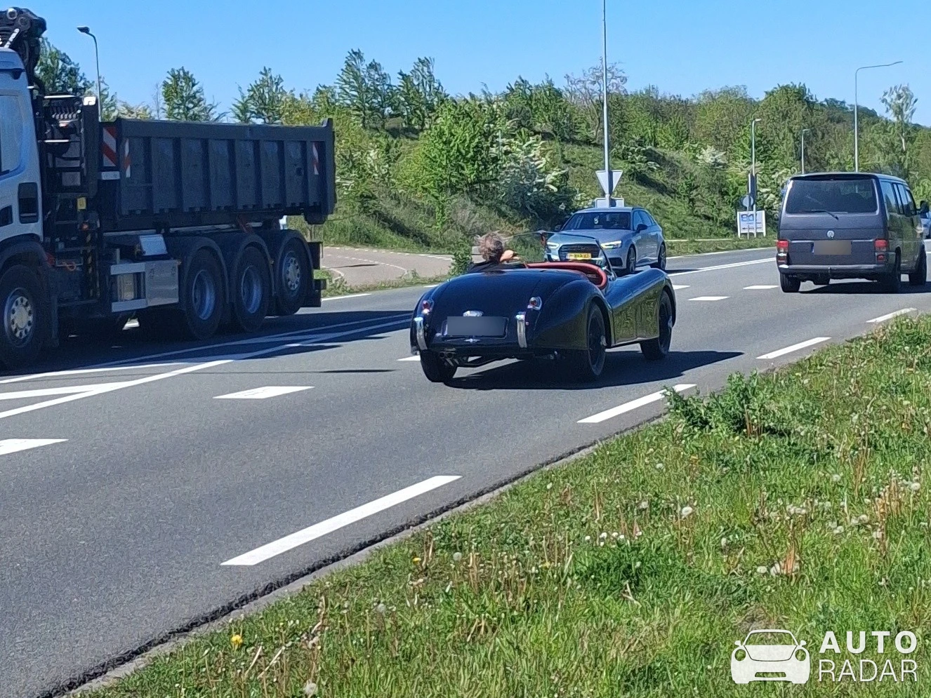 Jaguar XK120 spotted in Landgraaf