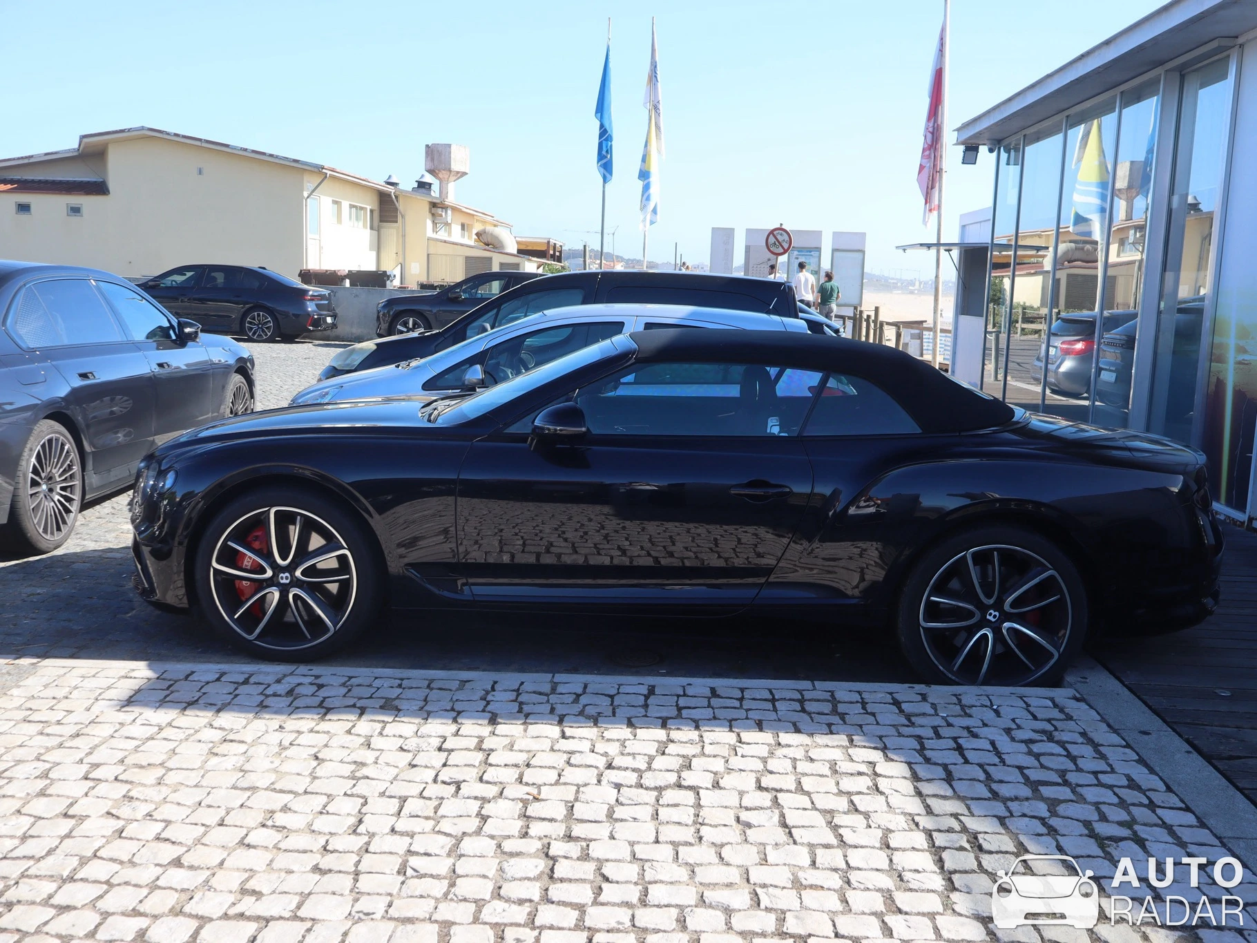 Bentley Continental GTC V8 2020 spotted in Lavra