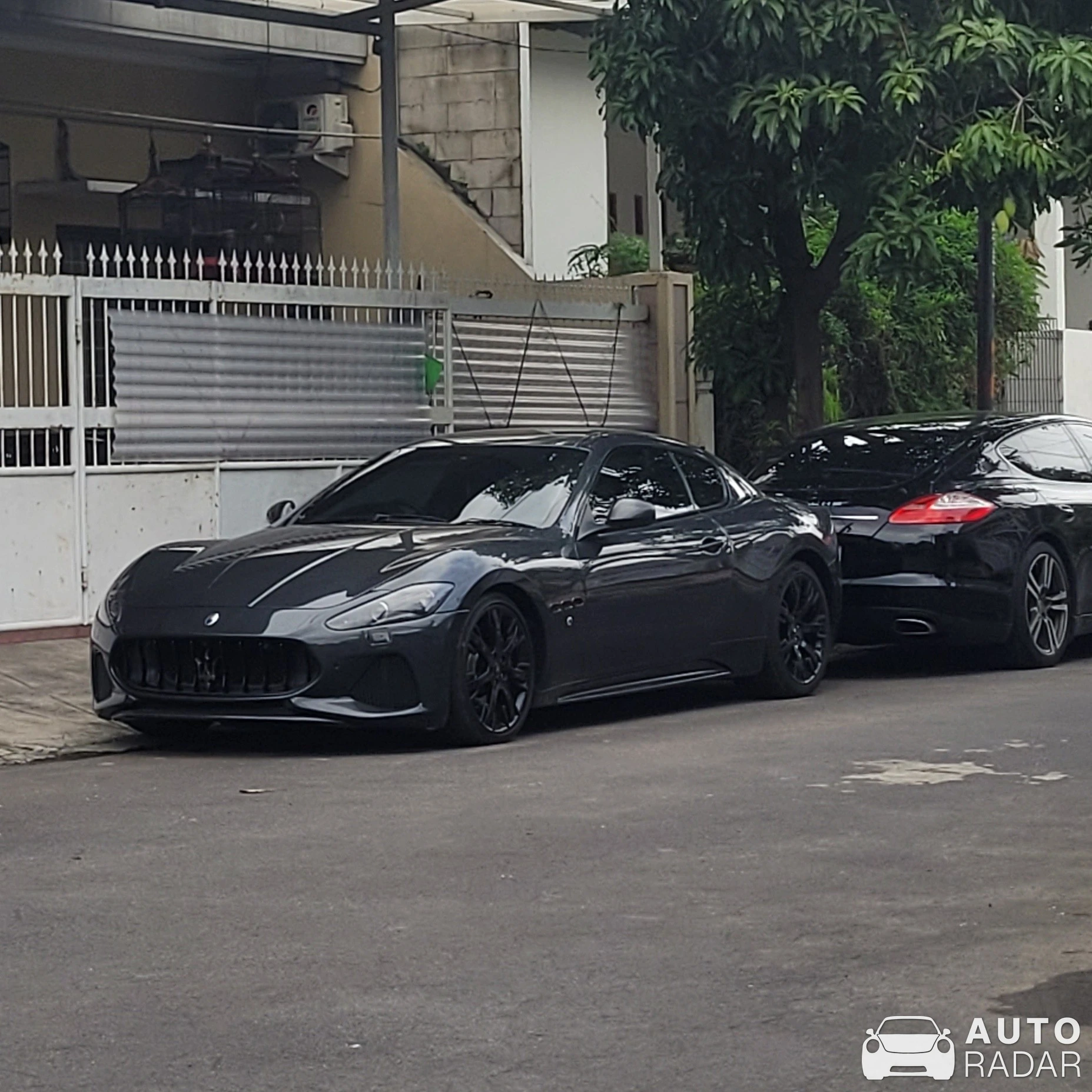 Maserati GranTurismo spotted in Surabaya, Indonesia