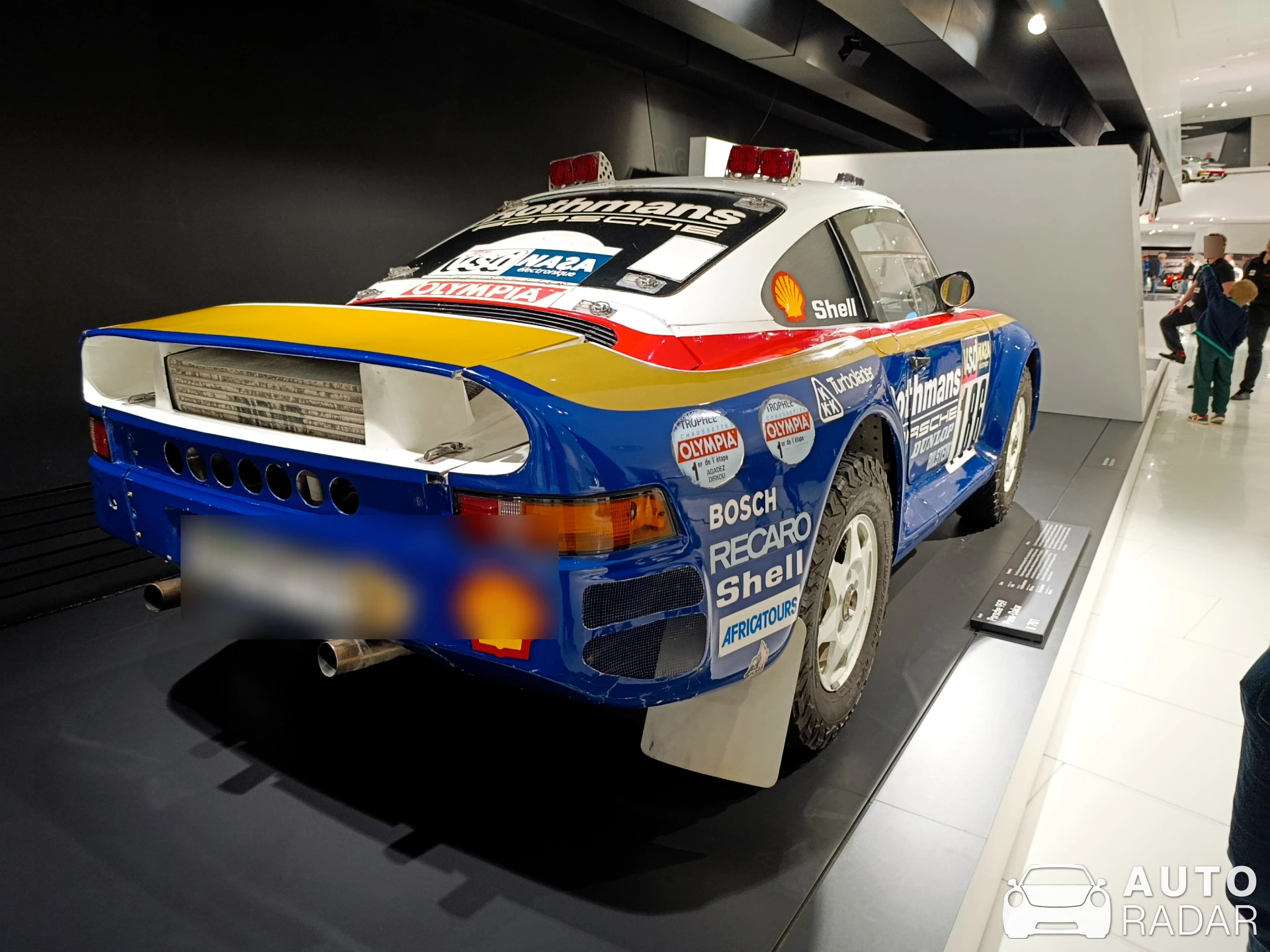 Porsche 959 Dakar spotted in Stuttgart
