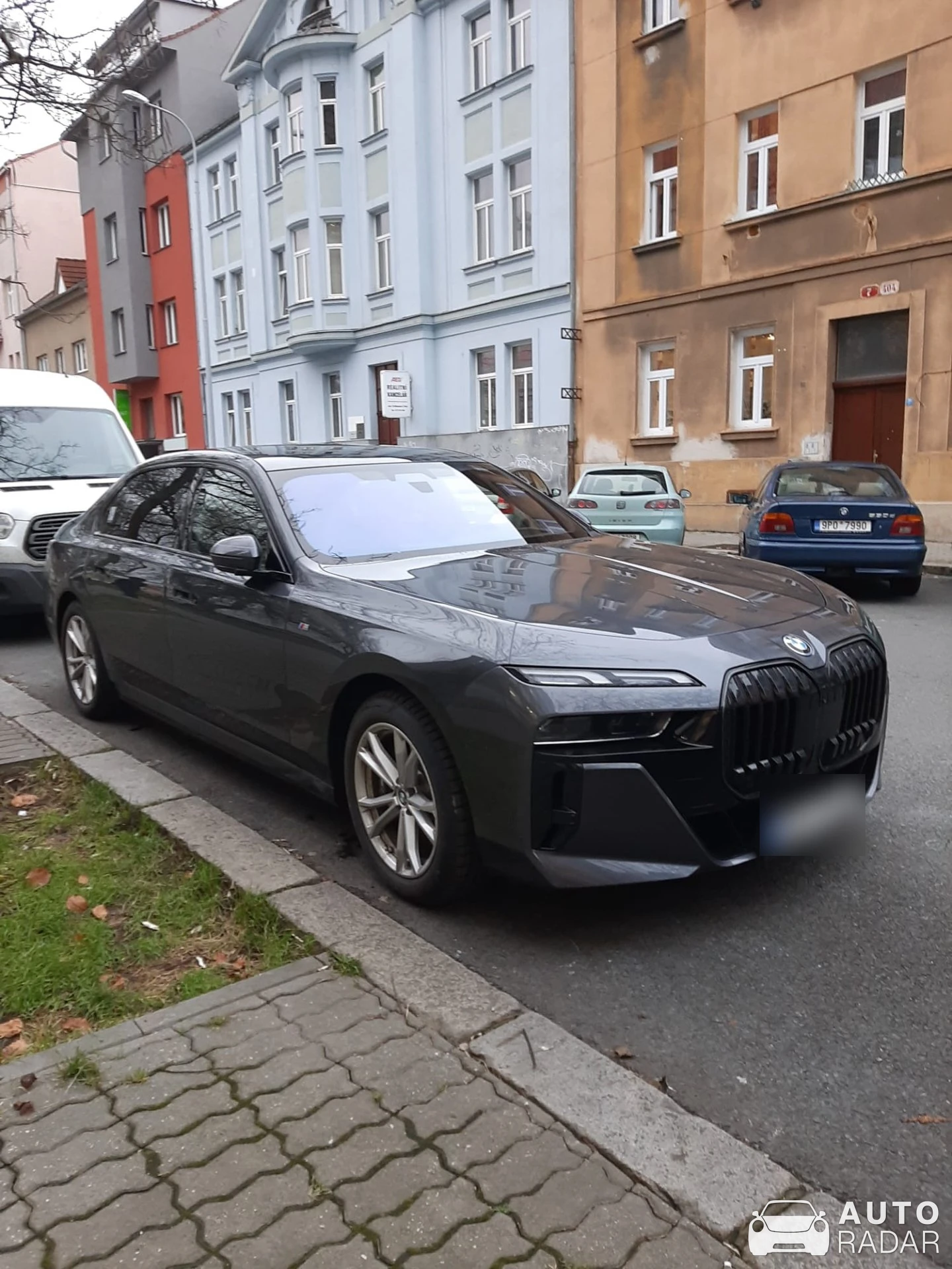 BMW i7 spotted in Plzeň 3, Czechia