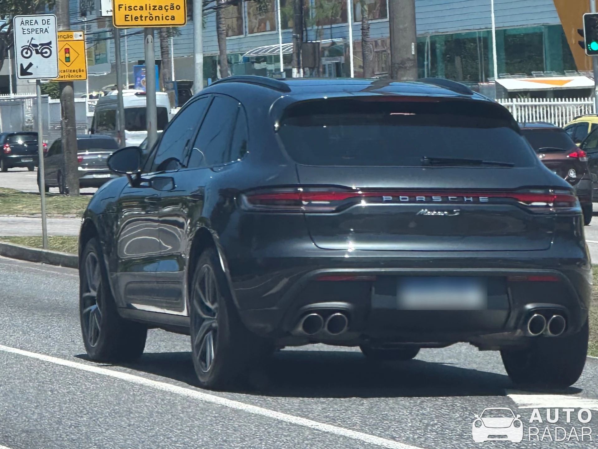 Porsche Macan S spotted in Barra da Tijuca, Brasil