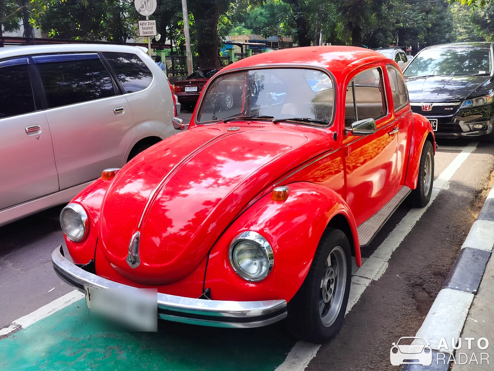 Volkswagen Beetle spotted in Kota Jakarta Selatan, Indonesia