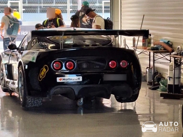 Lotus Exige V6 Cup spotted in Montornès del Vallès, Spain