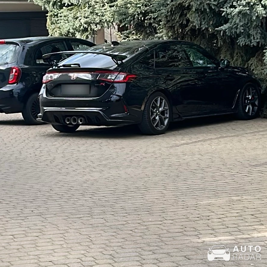 Honda Civic Type-R 2015 spotted in Komorniki