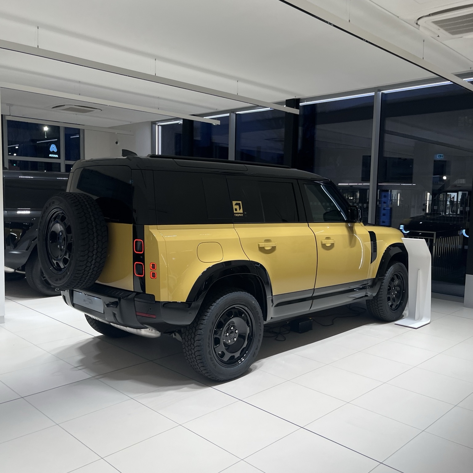 Land Rover Defender 110 Trophy Edition