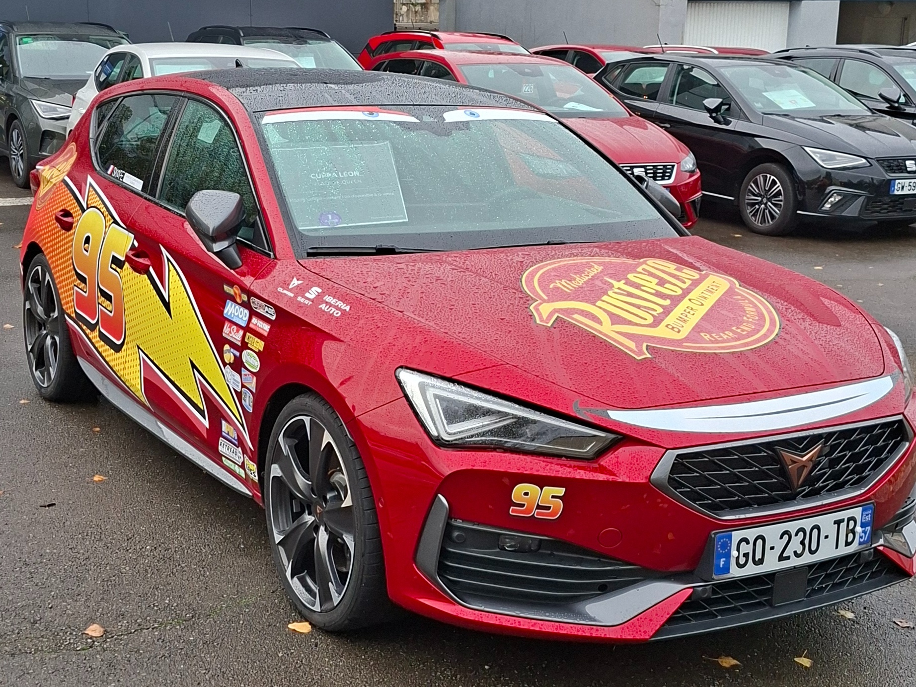 SEAT Leon Cupra R