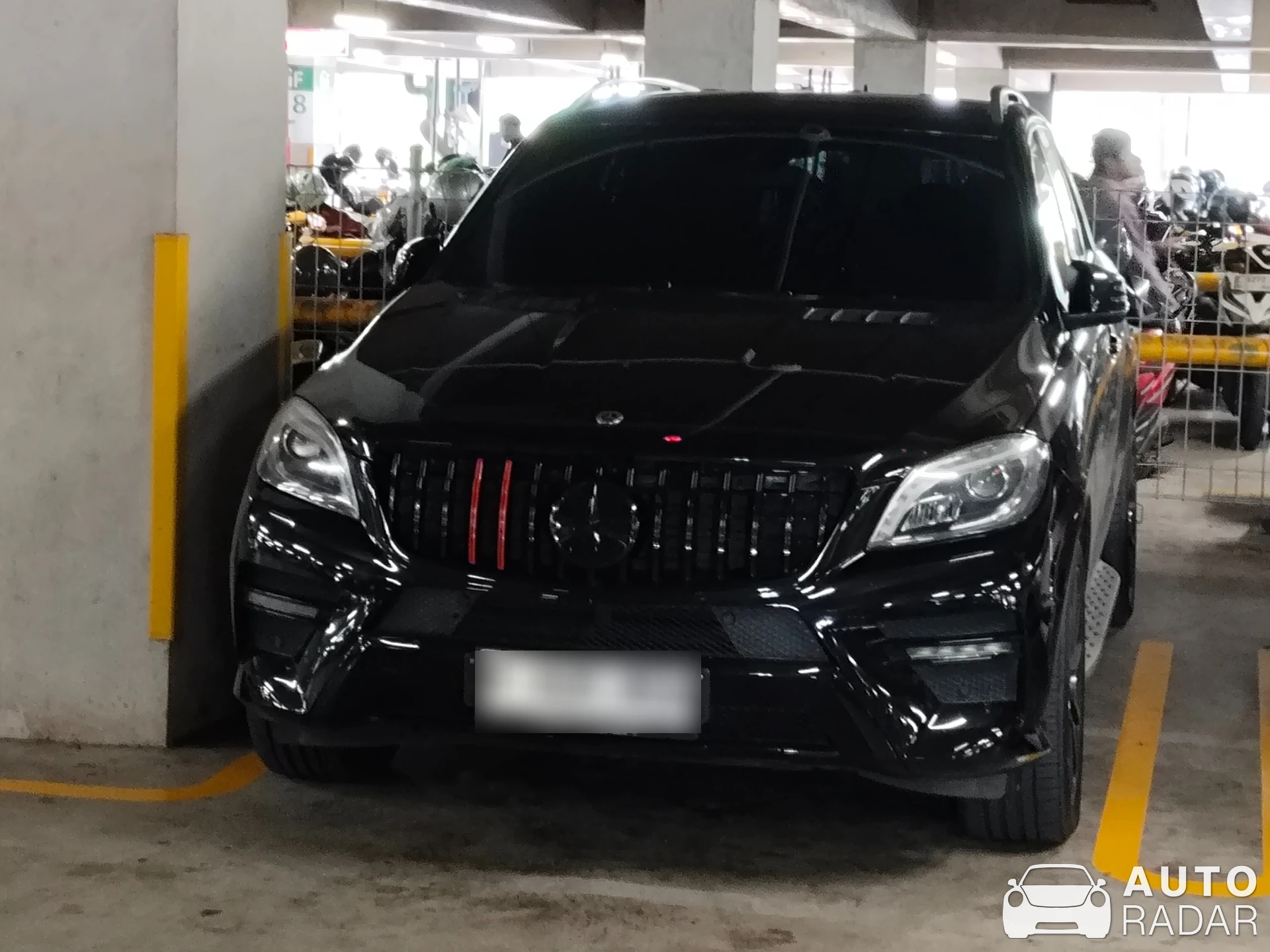 Mercedes-AMG GLS 63 X166 spotted in Tangerang, Indonesia