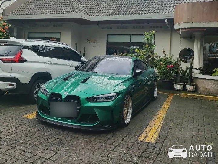 BMW M4 G82 Coupé Competition spotted in Kabupaten Deli Serdang, Indonesia