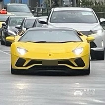 Lamborghini Aventador S LP740-4 Roadster spotted in Singapore, Singapore