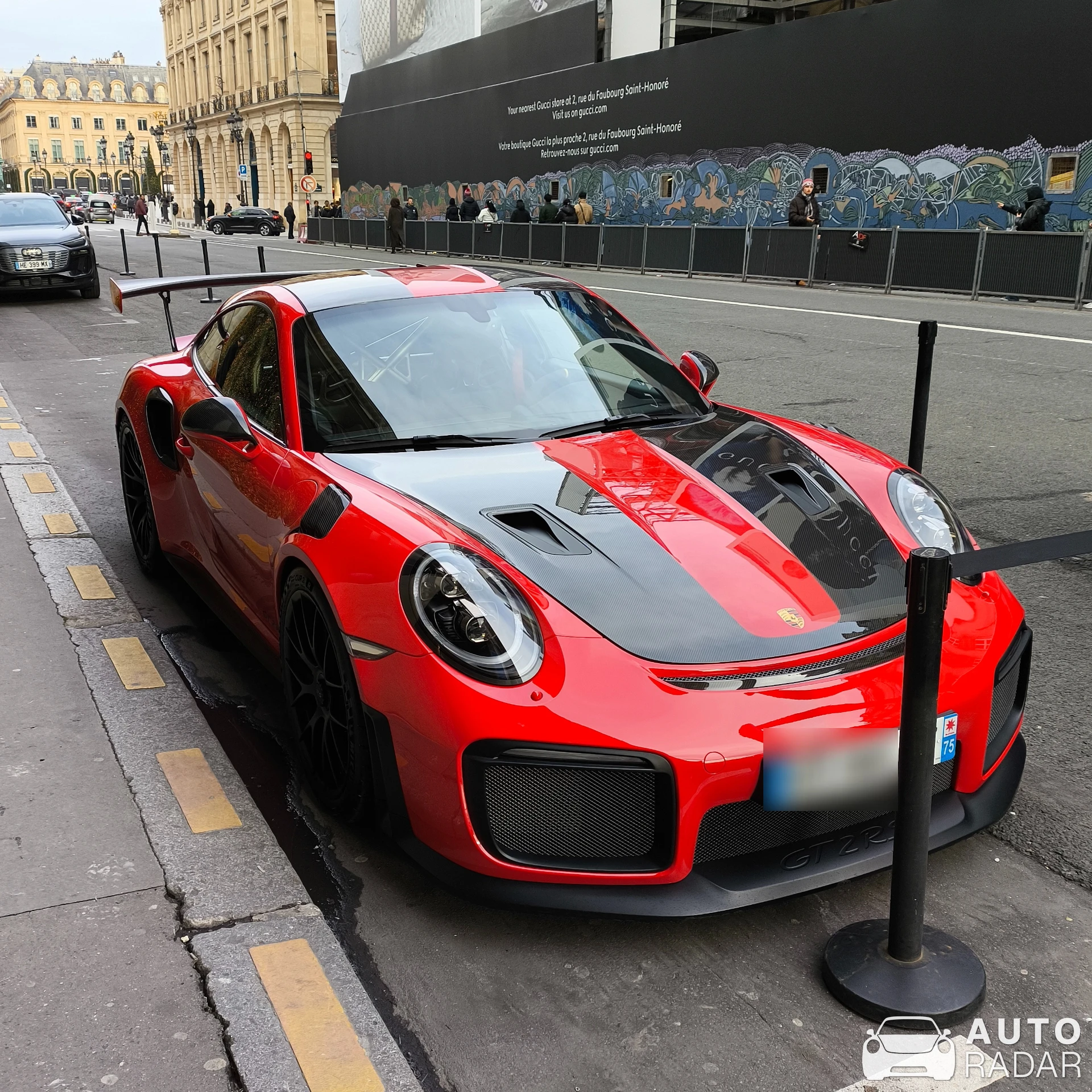 Porsche 991 GT2 RS spotted in Paris, France