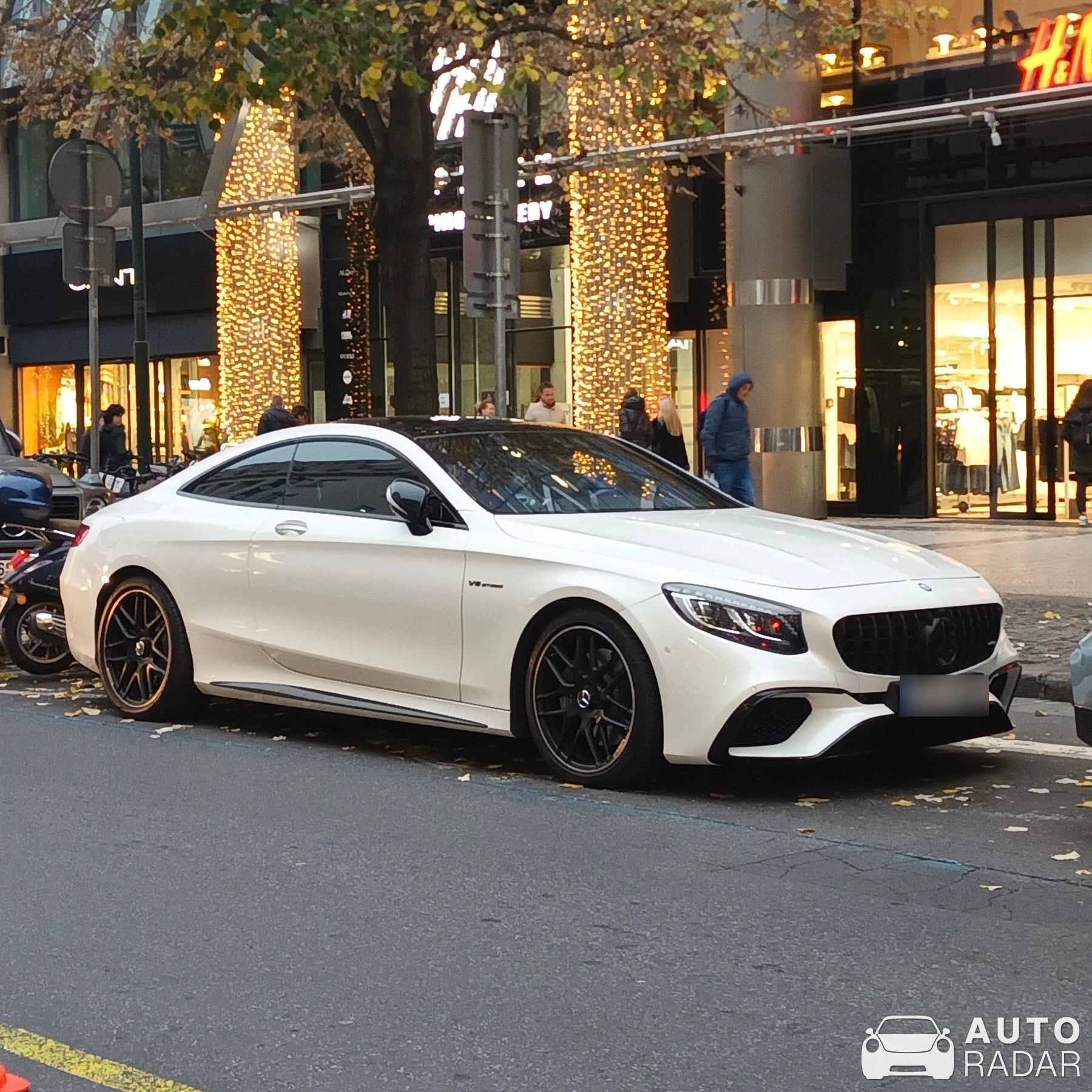 Mercedes-Benz S 63 AMG Coupé C217 spotted in Praha 1, Česko