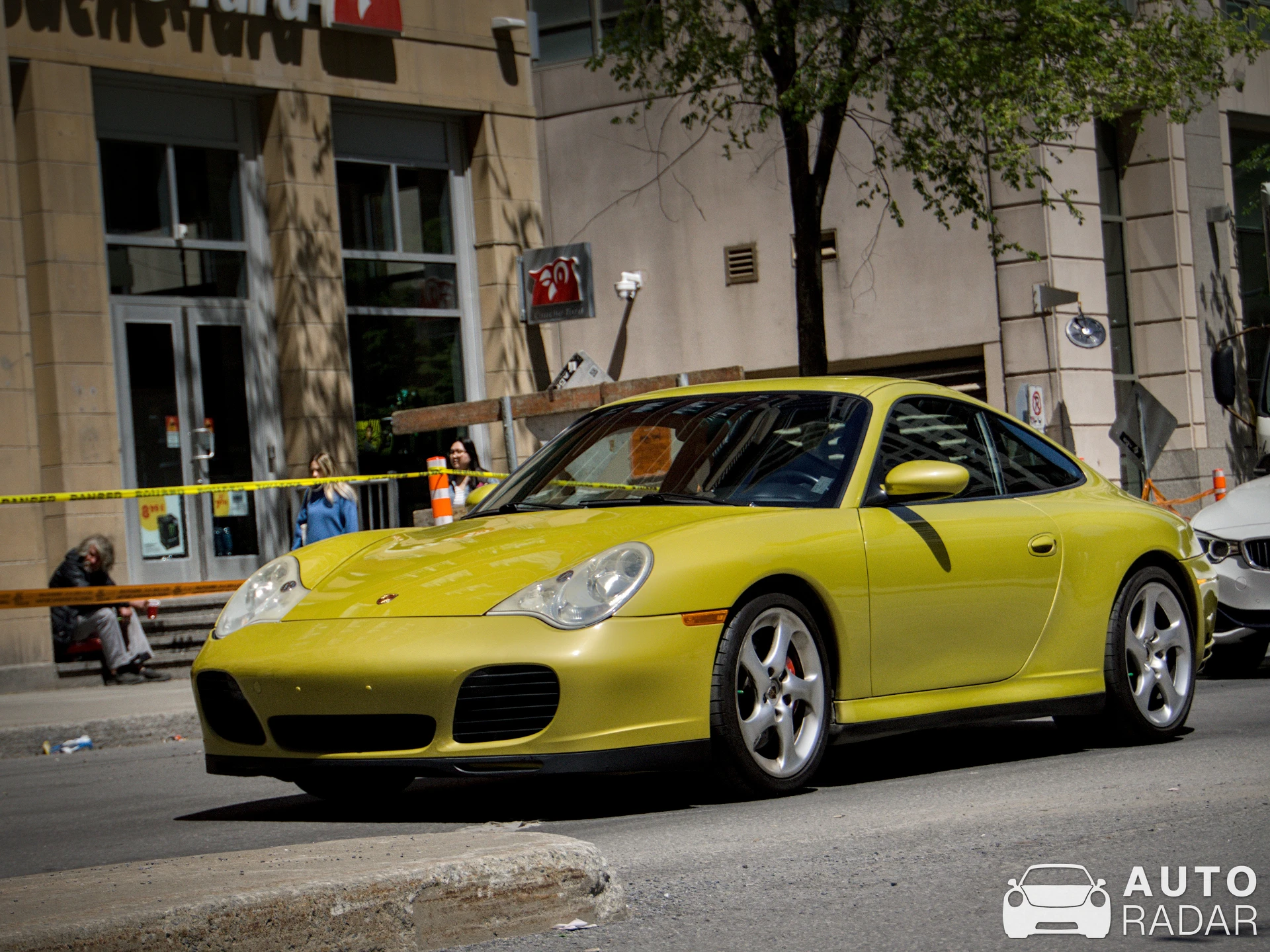Porsche 996 Carrera 4S spotted in Montréal