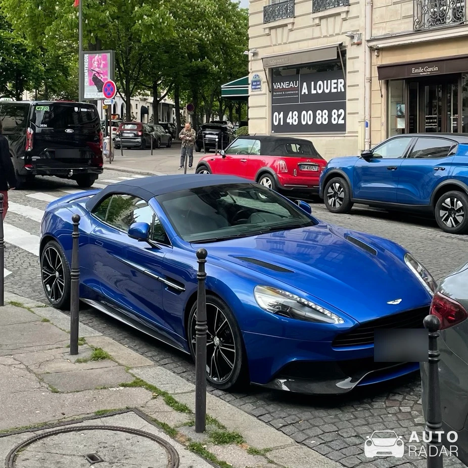 Aston Martin Vanquish S Volante 2017 spotted in Paris