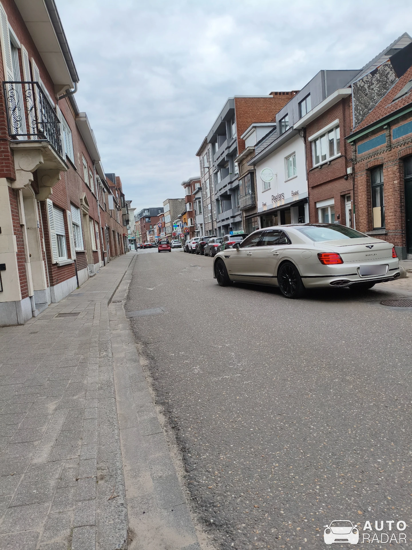 Bentley Flying Spur V8 spotted in Baarle-Nassau
