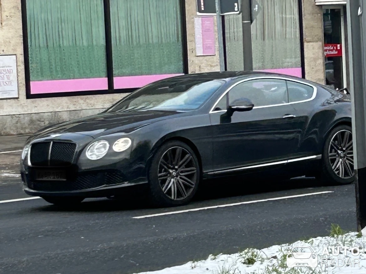 Bentley Continental GT V8 spotted in Köln, Germany