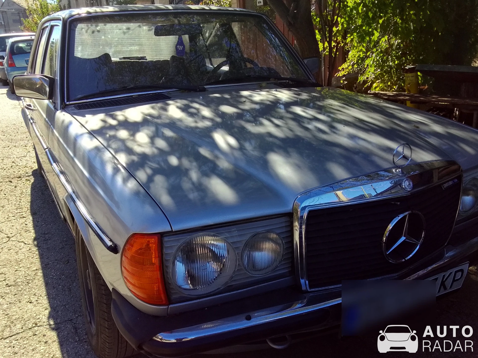 Mercedes-Benz 230E W123 spotted in Русе, България