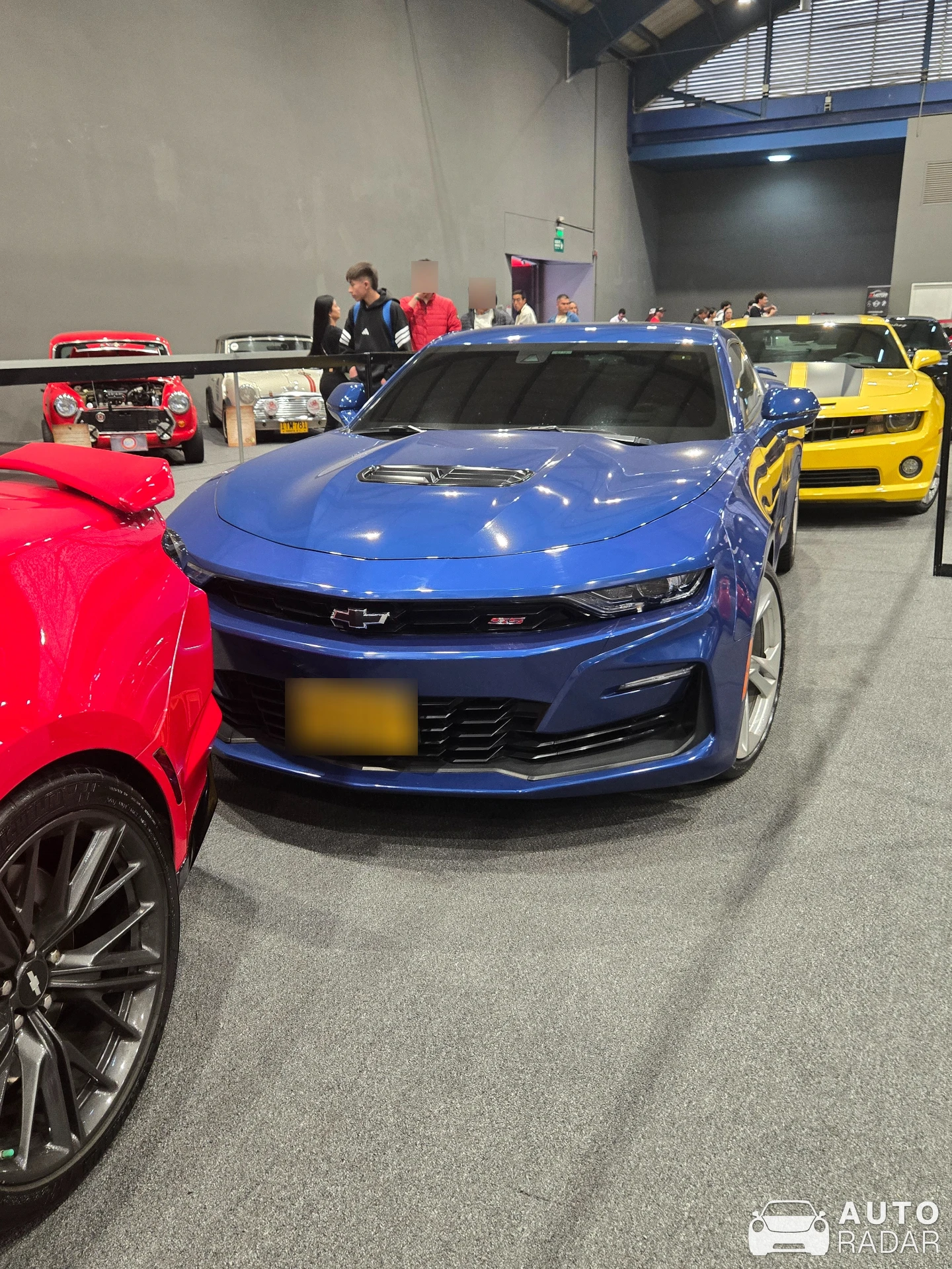 Chevrolet Camaro SS spotted in Bogotá, Colombia