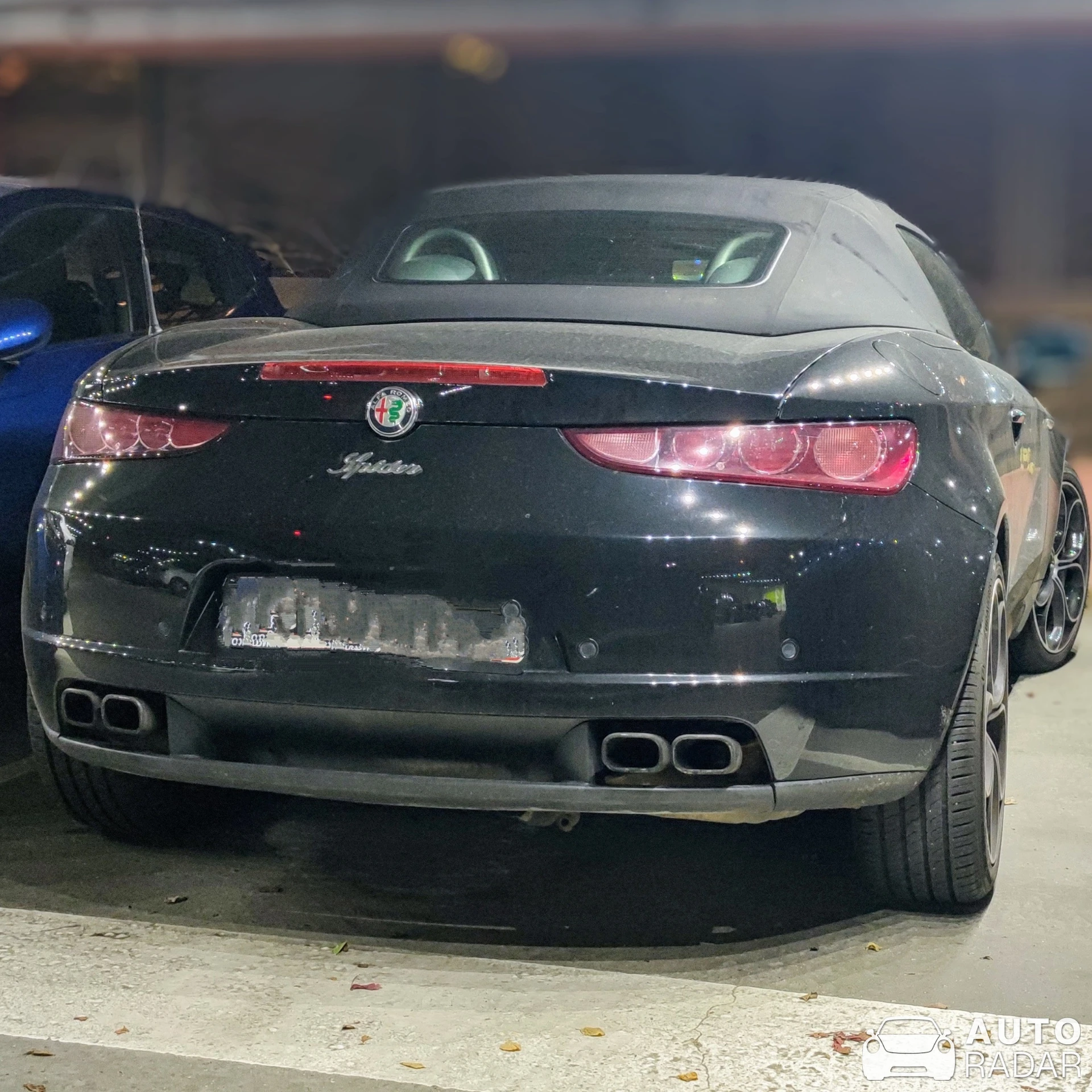 Alfa Romeo Spider 2.0i spotted in København, Denmark