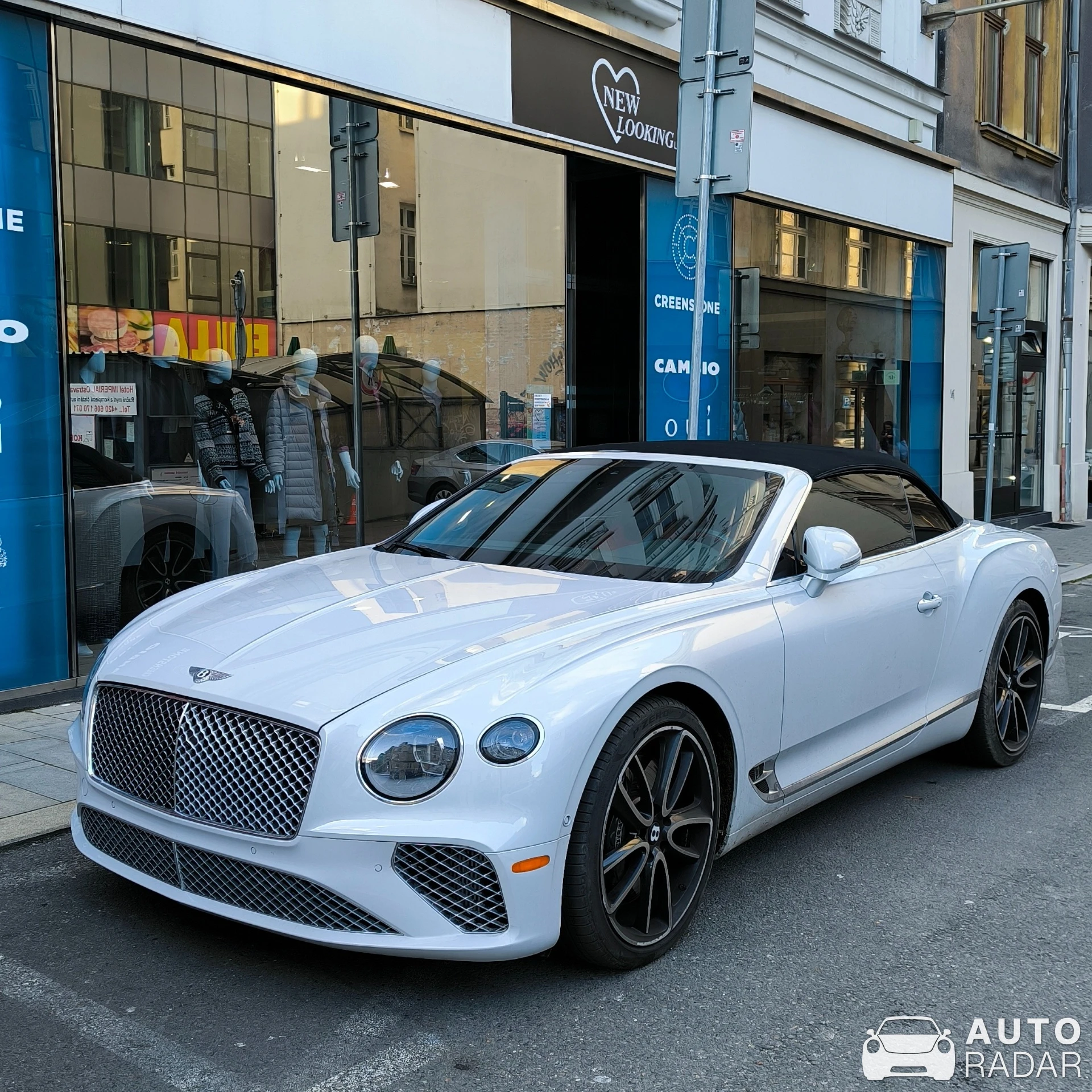 Bentley Continental GTC 2019 spotted in Ostrava